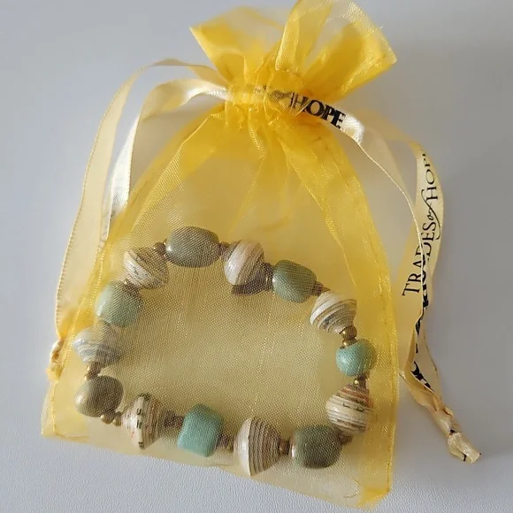 Turquoise and Cream Beaded Bracelet with Gold Charm - Picture 2 of 2
